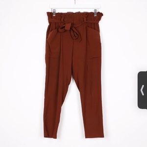 Athleta Skyline paper bag pants - 10P